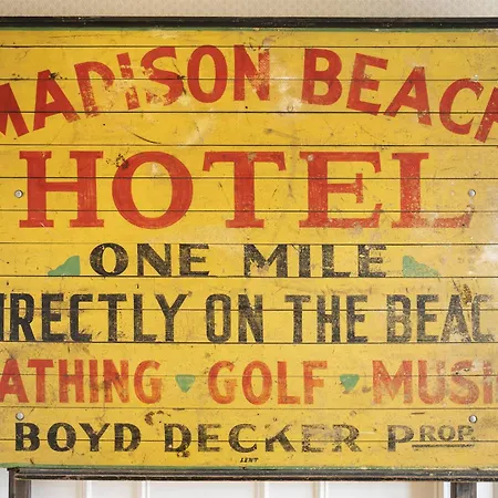 Madison Beach Hotel, Curio Collection By Hilton-2